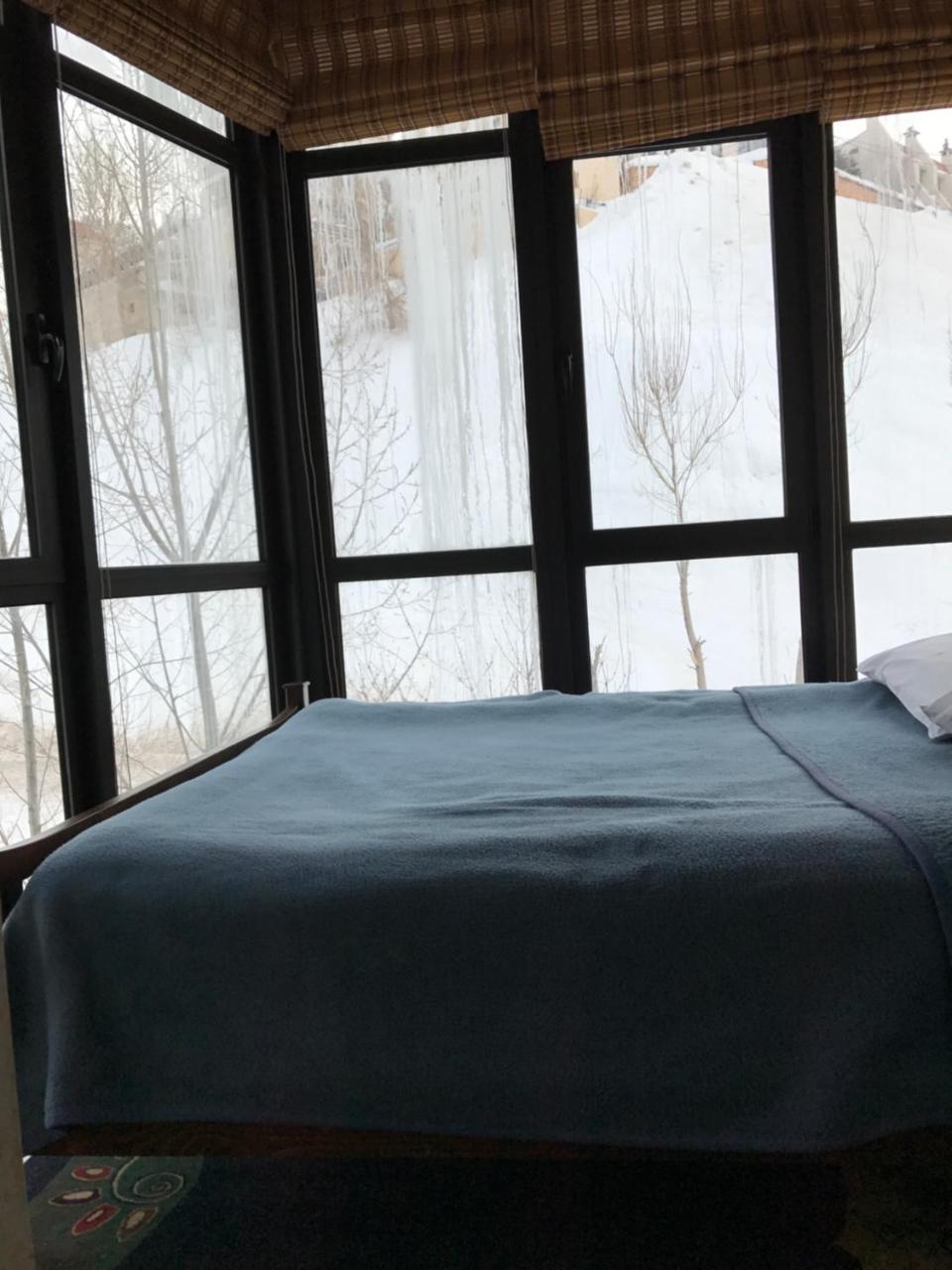 Stone Chalets Fārayyā エクステリア 写真